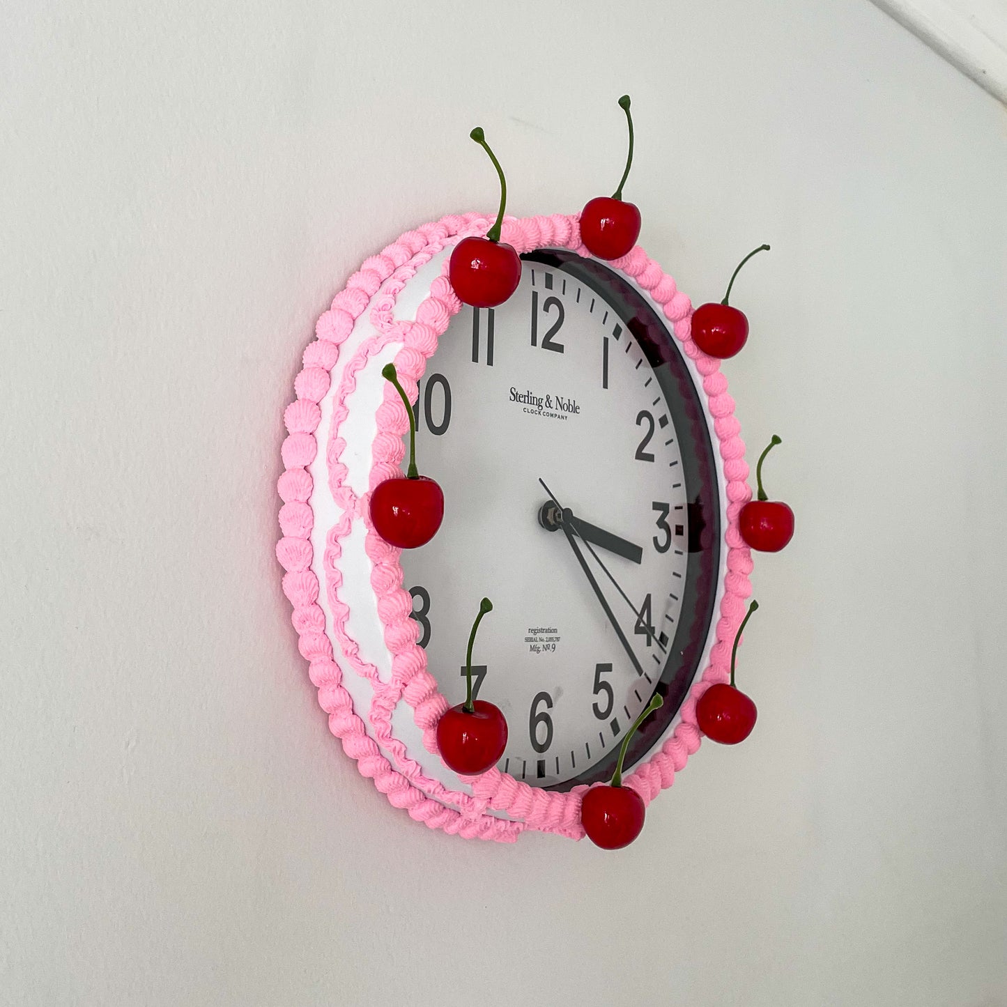 cake o'clock! wall clock