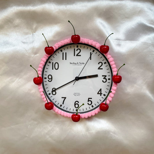 cake o'clock! wall clock