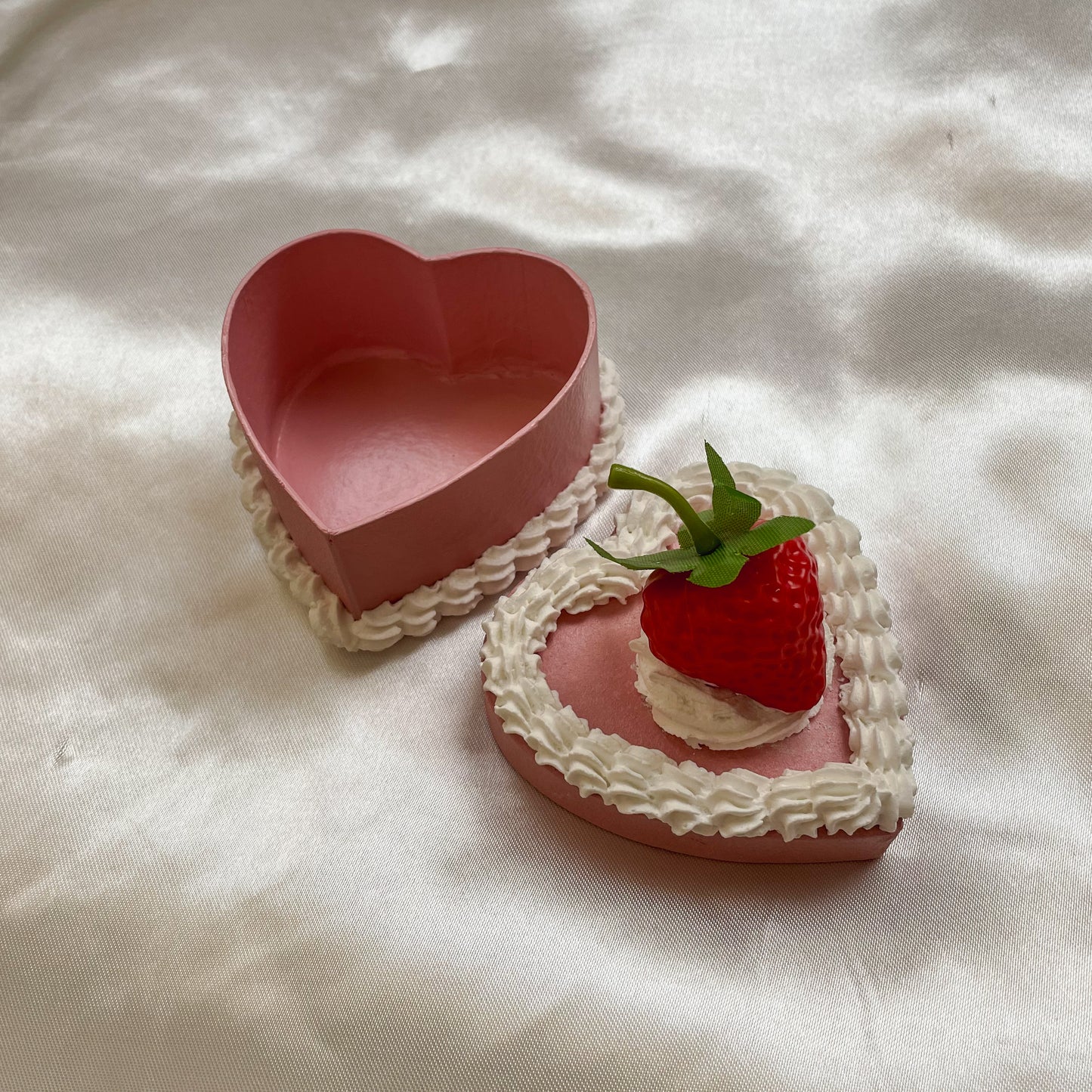 strawberry shortcake trinket box